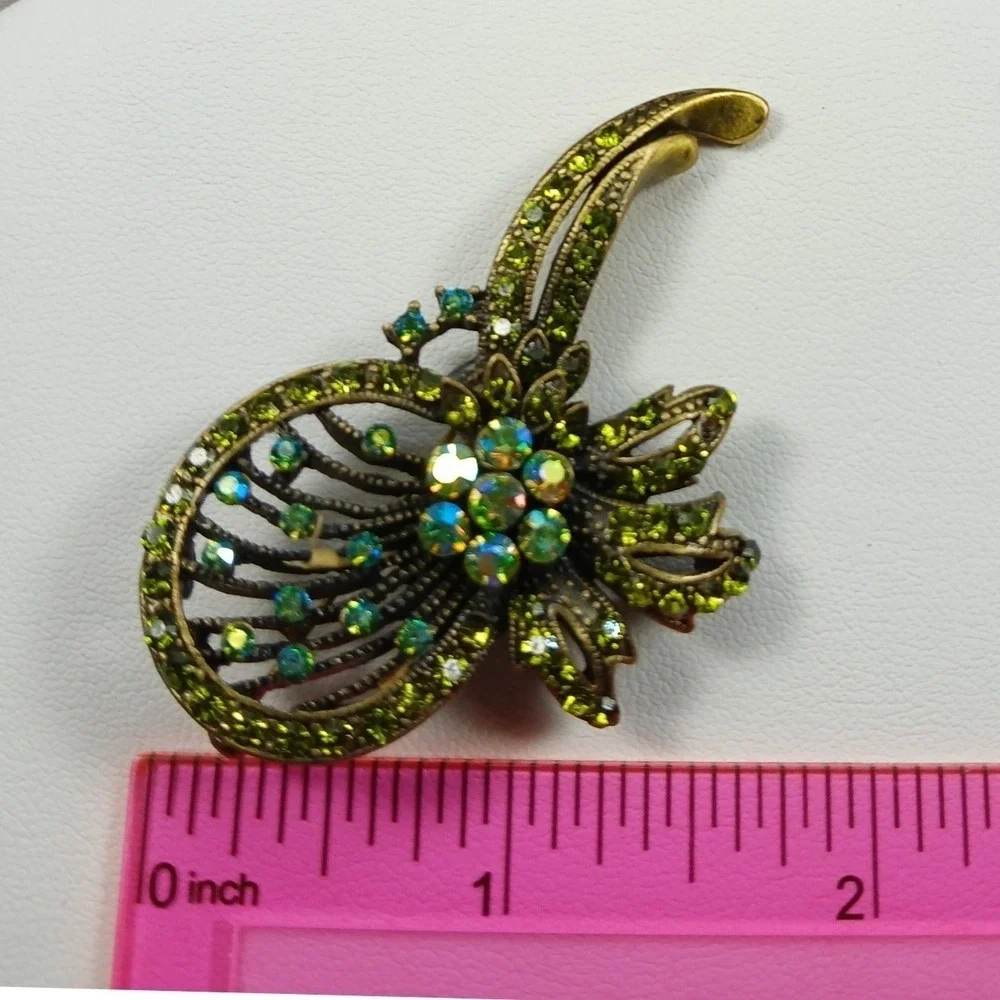 Vintage Green Rhinestone Brooch Pendant Bronze Tone‎ Floral Pin Unisex
